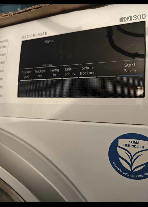 Сушилня SIEMENS IQ300 (термопомпа)