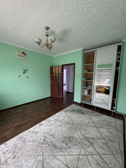 Продам квартиру срочно этаж 5/5