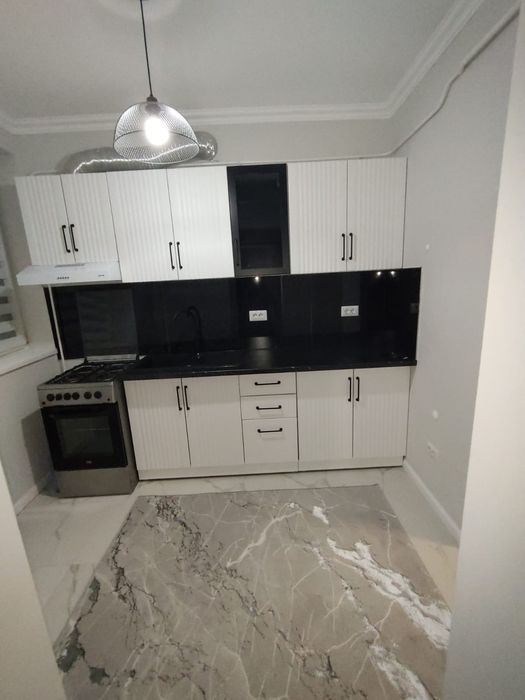Inchiriez apartament
