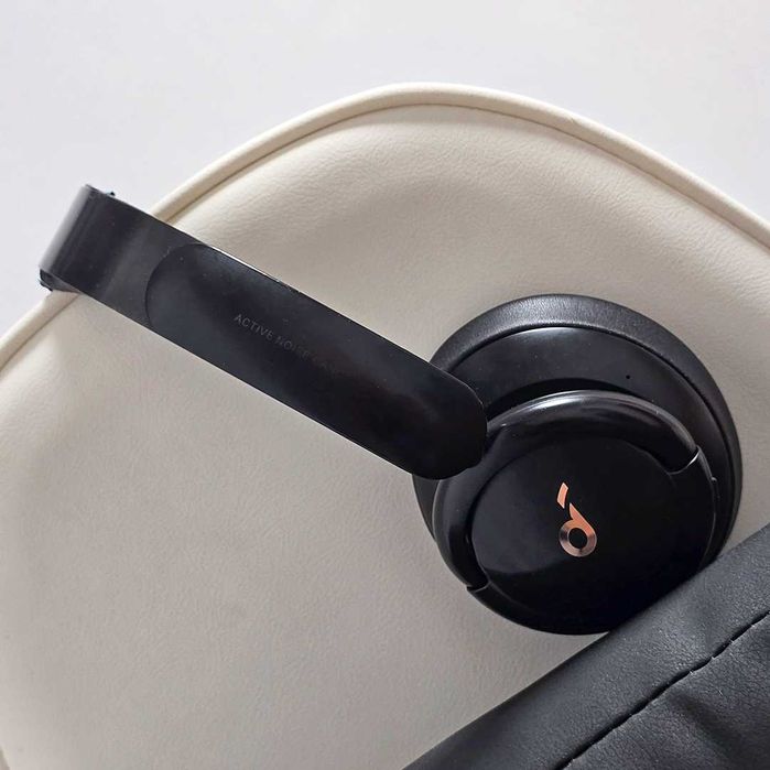 Soundcore Q30 Life
