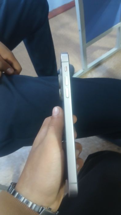 Iphone xr 15 pro korpus quyilgan 128 gb 78 yomkis