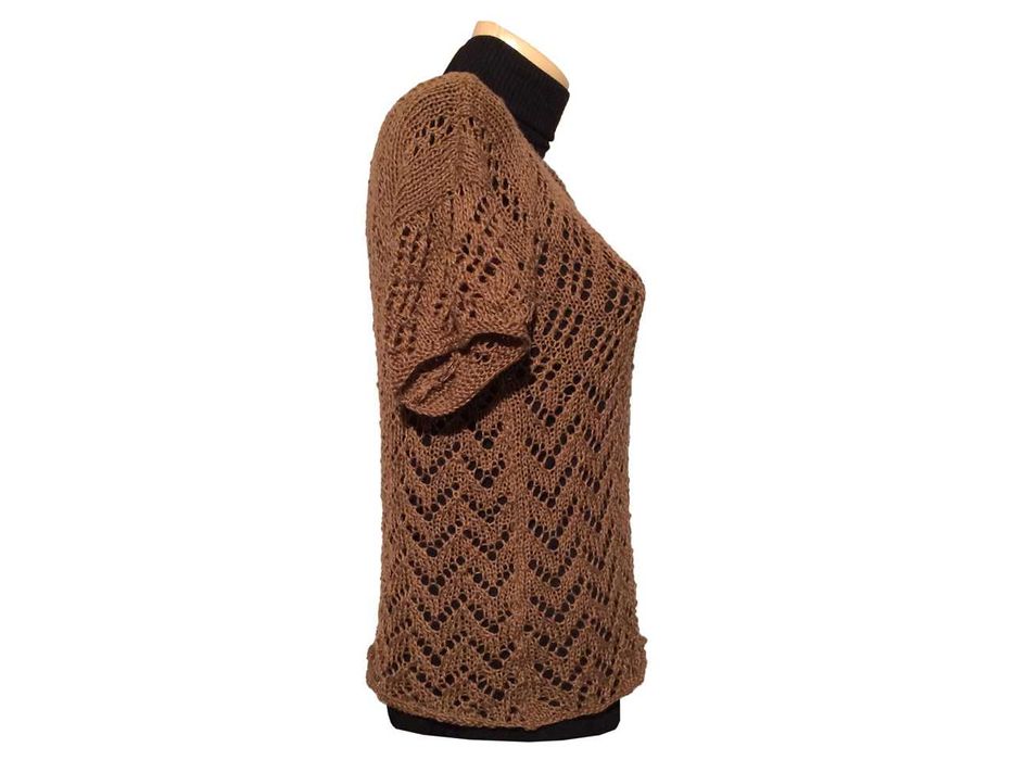 Вязаный пуловер ручной работы