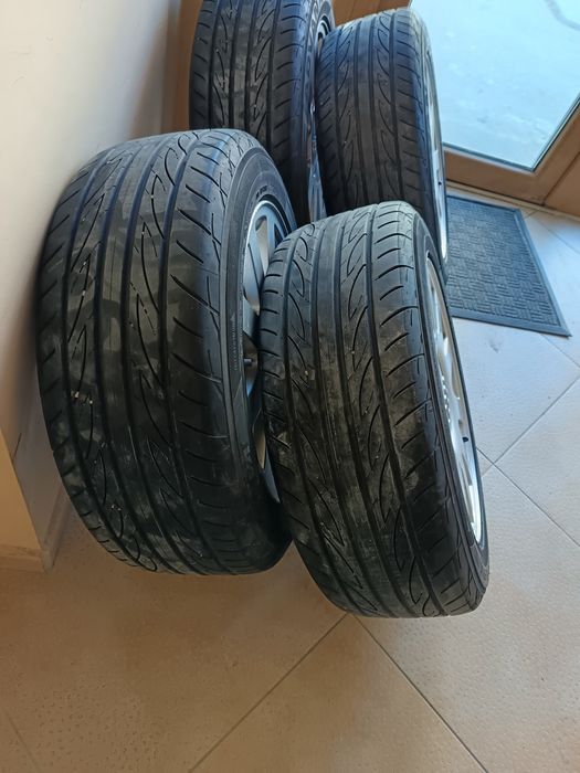 Продавам джанти с гуми