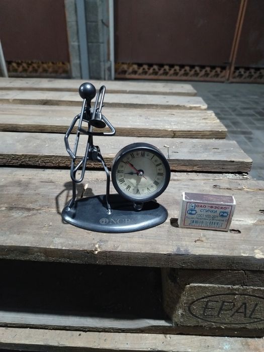 Часы настольные, ручная работа