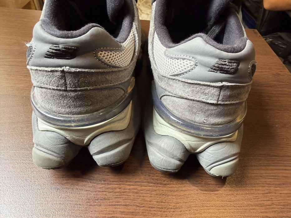 Продавам New Balance 9060