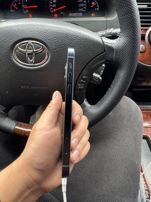 iphone 12 айфон 12 в идеальном состояний