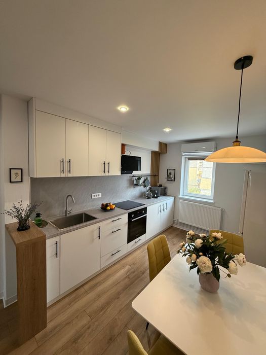 Apartament De Vanzare!