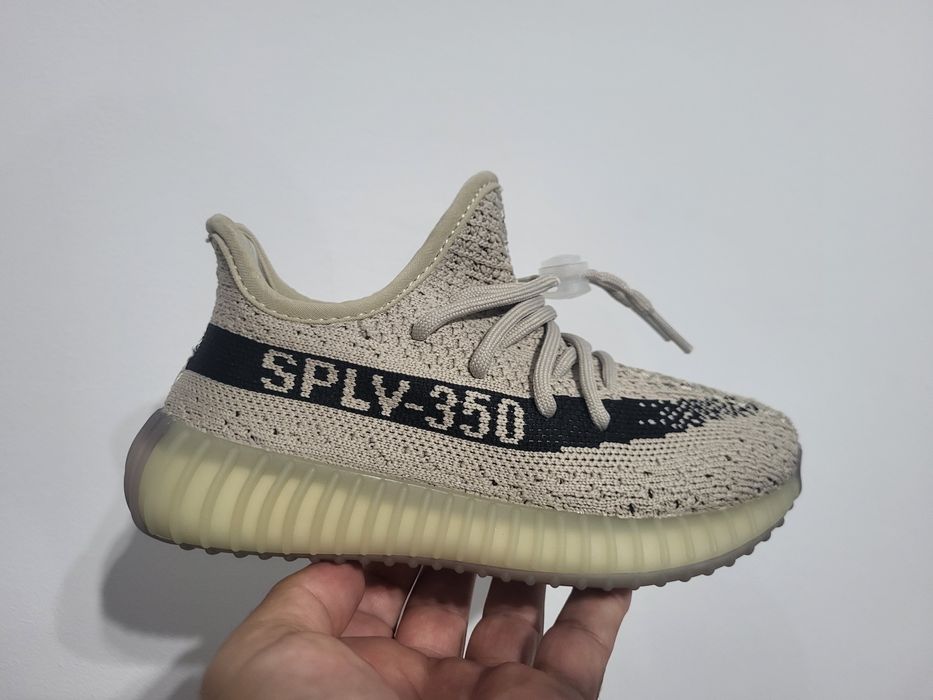 Adidas Yeezy Boost pentru copii