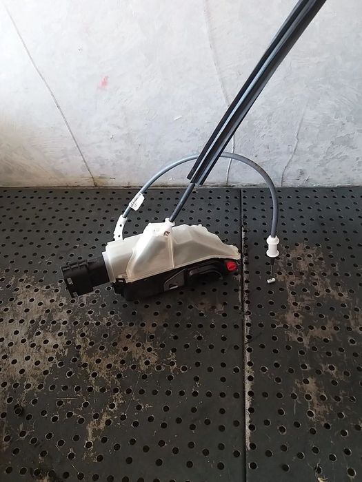 Broasca usa dreapta spate citroen c5 aircross psa169418 16944051