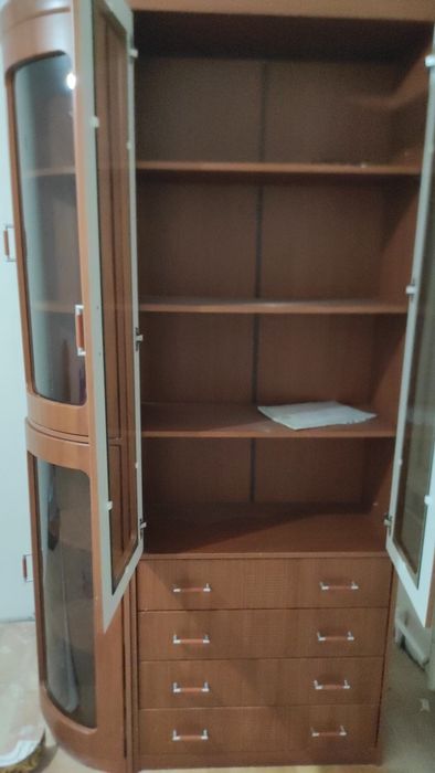 Шкаф сервант для зала