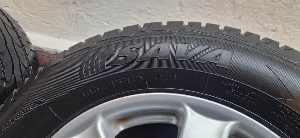 Алуминиеви джанти с гуми 15"