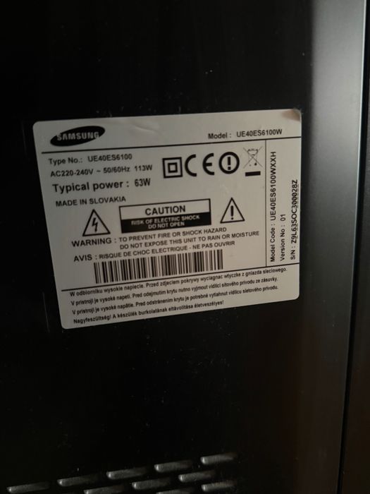 SAMSUNG 40" UE40ES6100