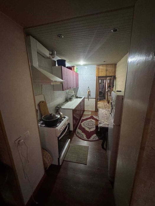 85 м². Продаётся 4-комнатная квартира на Дархане.