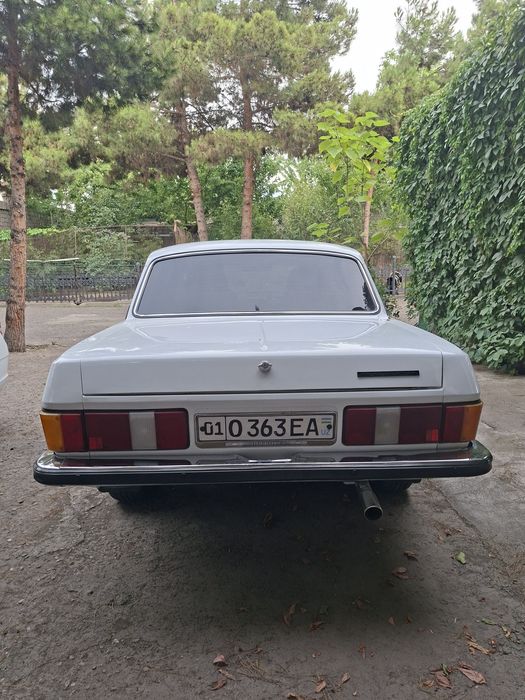 GAZ 3102 бир кул мошина