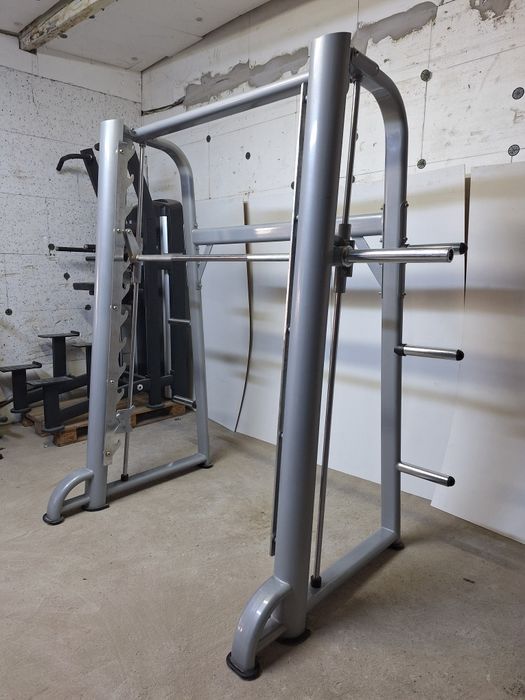 Smith machine-multifunctional culisant