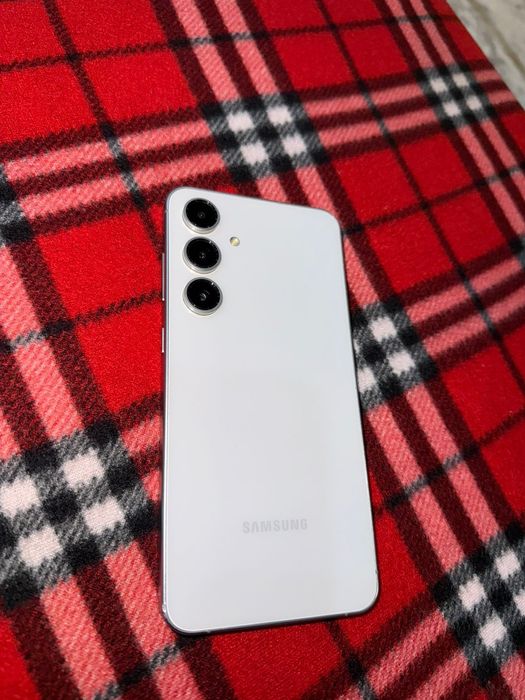 Samsung s24 fe 256г