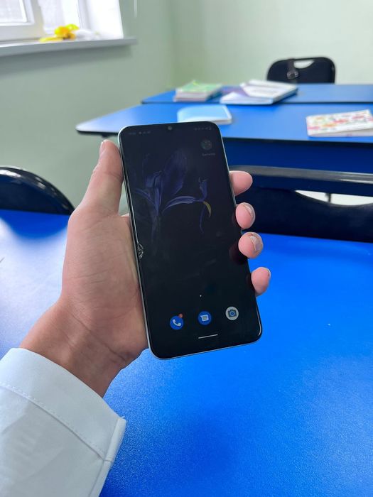 Vivo Y21 коропкасымен