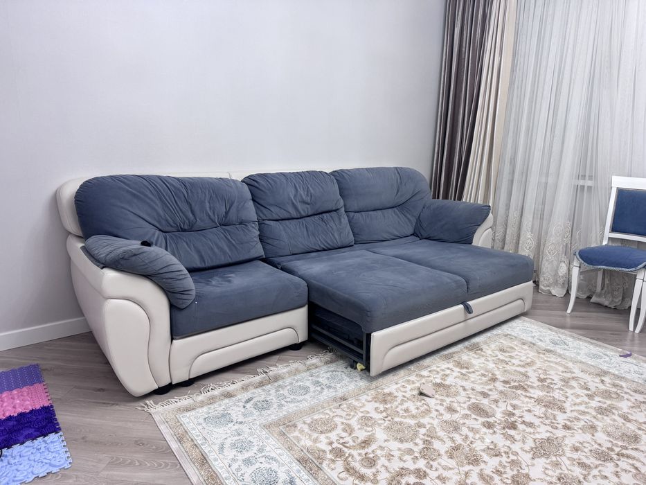 Продам диван 2в1 отличного состояние