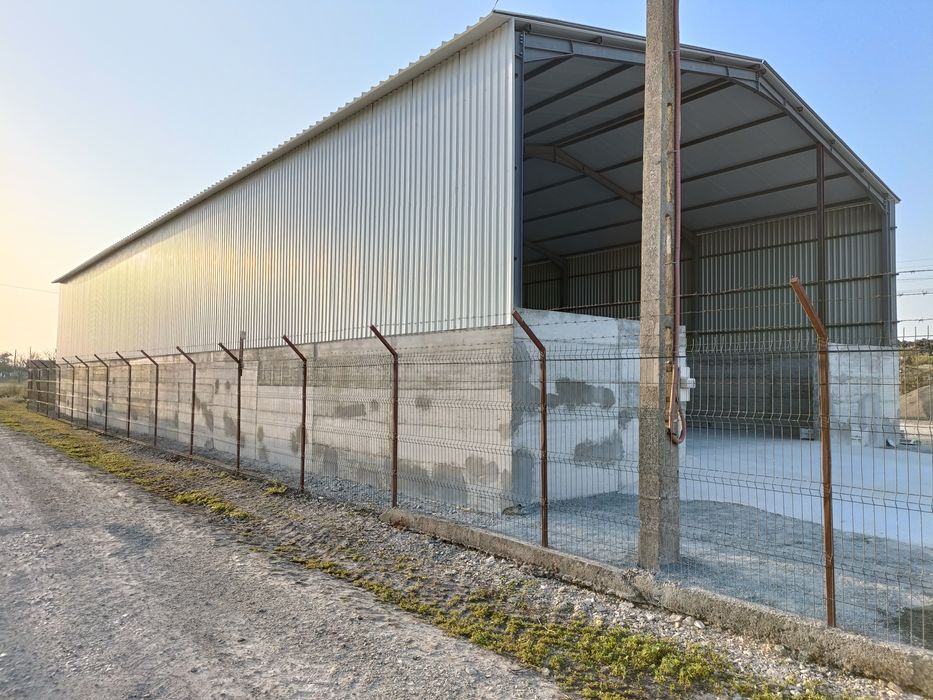 Hala pe structura metalica depozitare 12x36