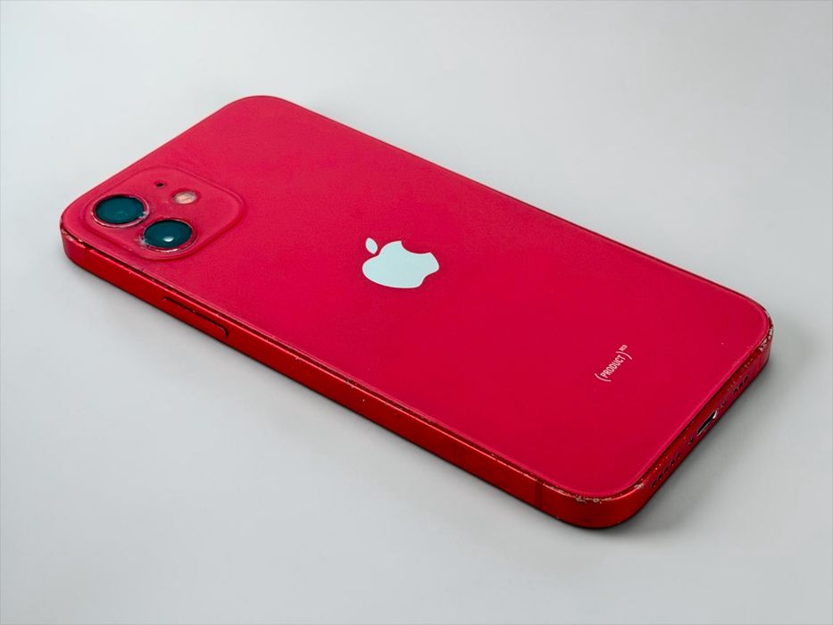 Apple iPhone 12 64GB Red Отличен