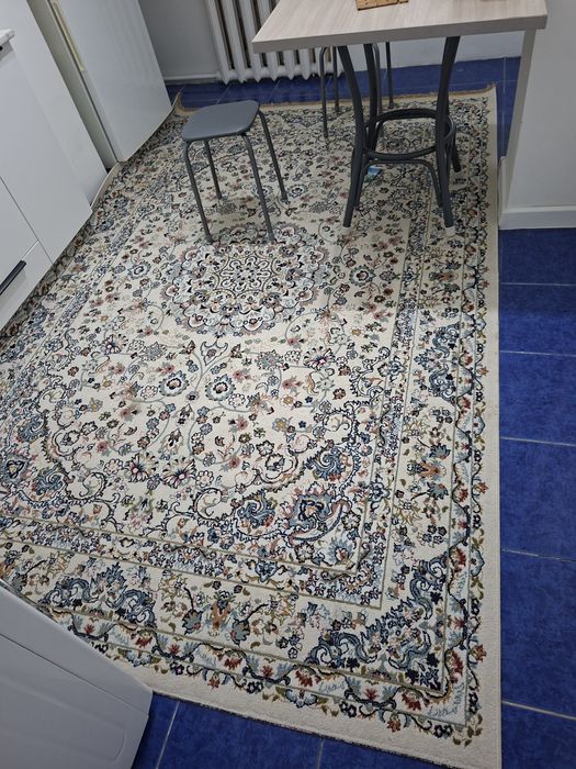 ковер, кілем сатылады