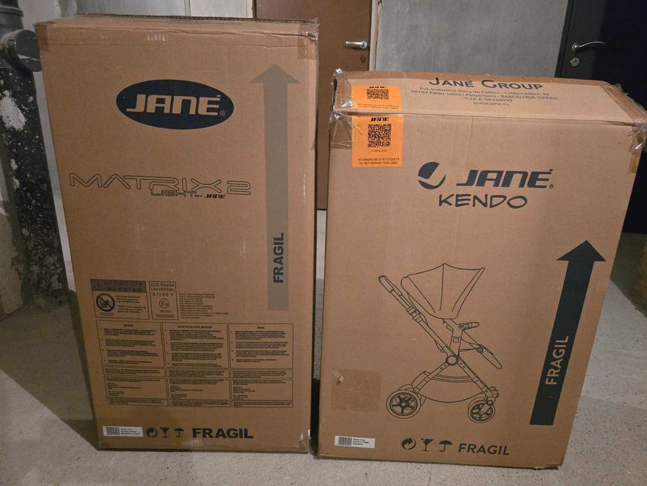 Бебешка количка Jane Kendo  (2в1, кош за новородено + столче за кола)