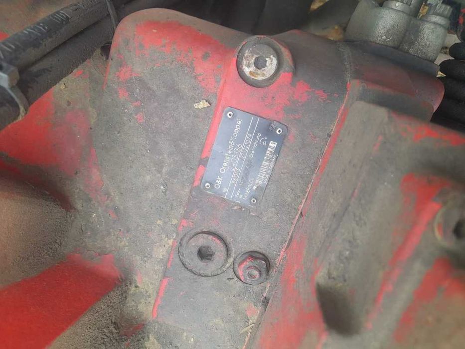 Pompa hidraulica  2403136 excavator OK RH 5