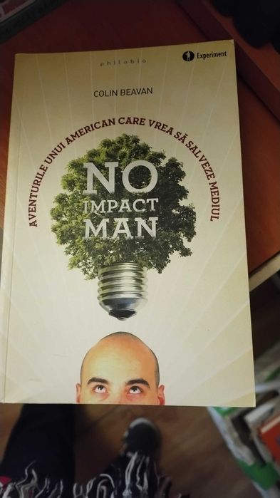 Vând cărți la 15 lei buc.