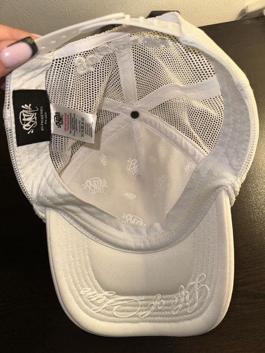 Шапка Syna с козерка