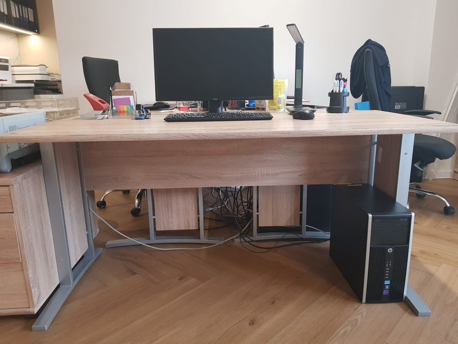 Birou + comodă cu sertare, picioare metalice, stare foarte bună