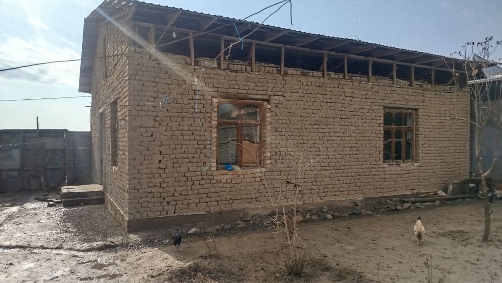 Srochna 3 sotuk uchastka sotiladi