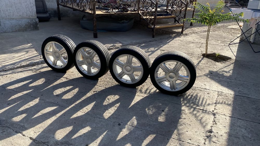 Торус сатылады саудасы бар кішкене