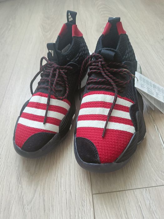 Adidași adidas Trae Young 2.0, în ediția specială mărimea 38