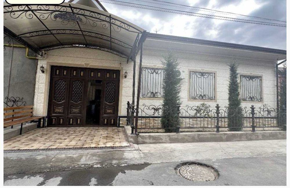 Продаётся Евродом в Бектемирском районе, 4-соток (N 12850)