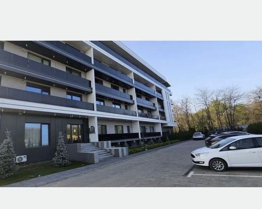 Apartamente 3 camere bloc nou