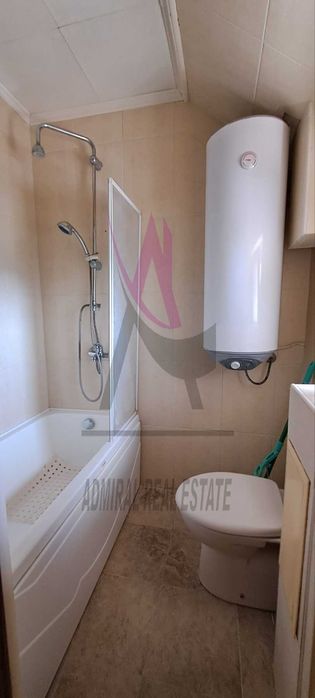 Дава се под наем Тристаен апартамент в Варна, Левски - 120 кв.м за 700 € - Снимка #6