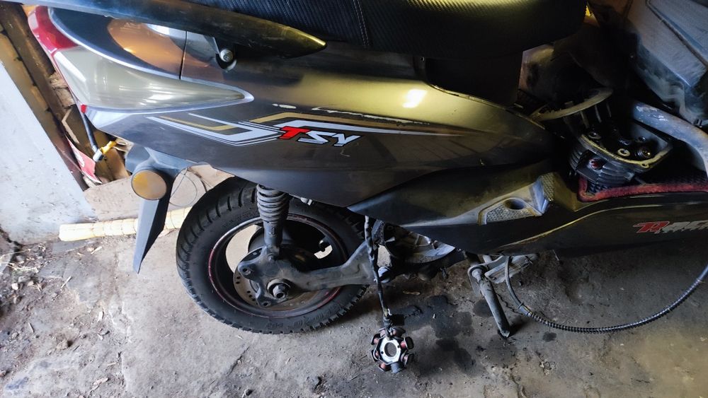 Мопед на запчасти