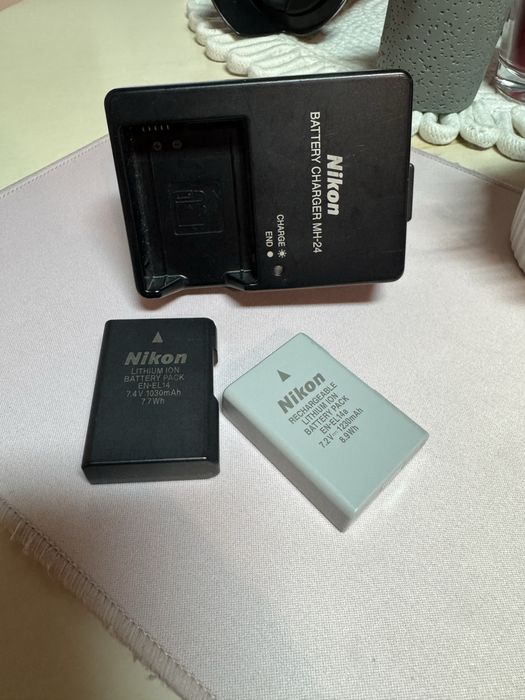 Nikon D5100 + 18-105mm VR + SB-700