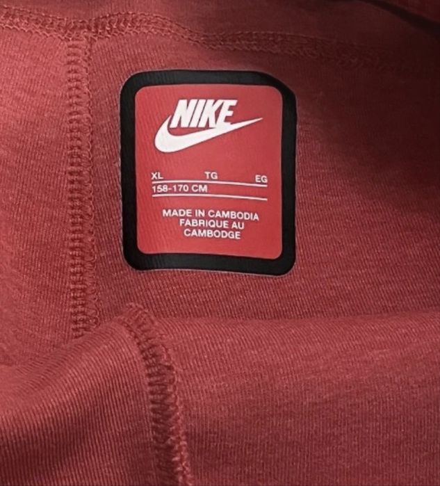 Pantaloni nike tech fleece