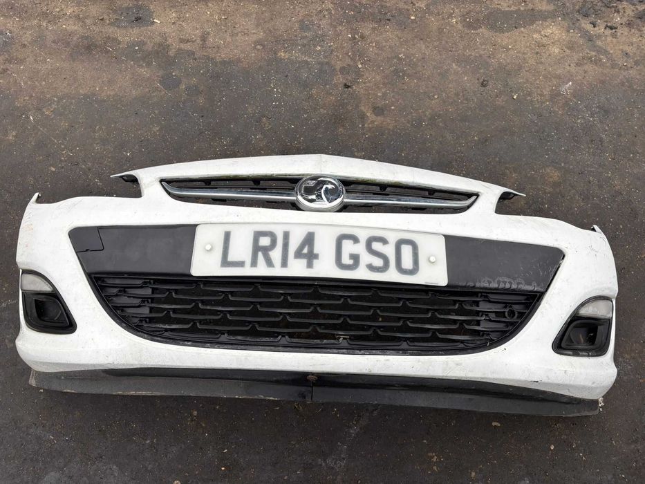 Bara fata Opel Astra j an 2013 facelift