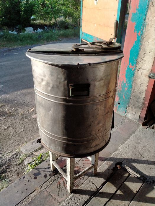Медогонка на четыре рамки
