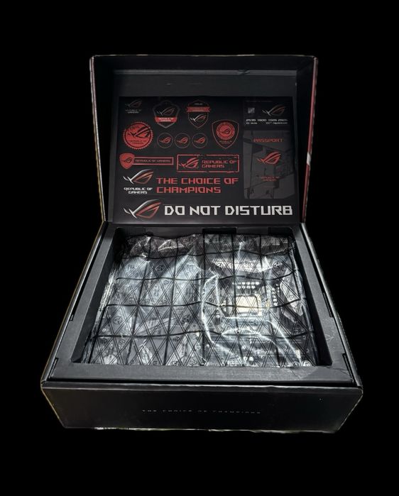 Дънна платка Asus ROG MAXIMUS IX APEX Z270 LGA1151 v1 + Intel i7 6700k