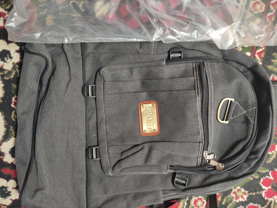 Рюкзак походный универсальный,плотная ткань