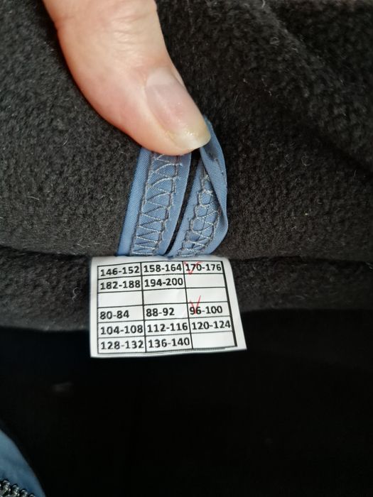 Продам зимний костюм