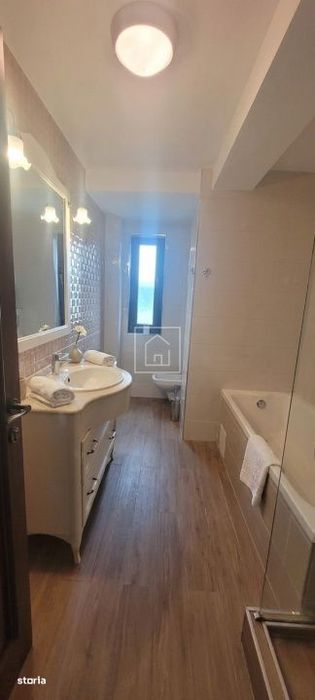 Apartament premium 3 camere, 100 mp, Parcul Sub Arini, balcon, lux!!