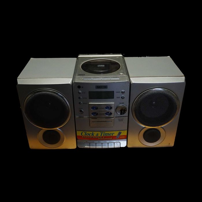 Sanyo CD player + 2 boxe – sistem audio compact, sunet clar