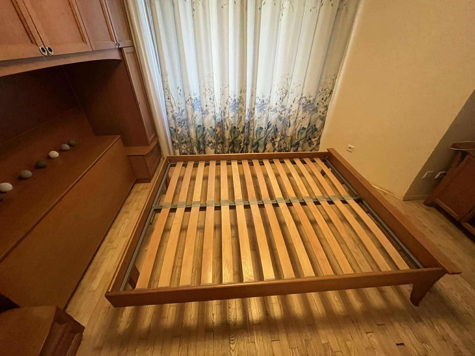 Легло от масивно дърво за матрак 140/190