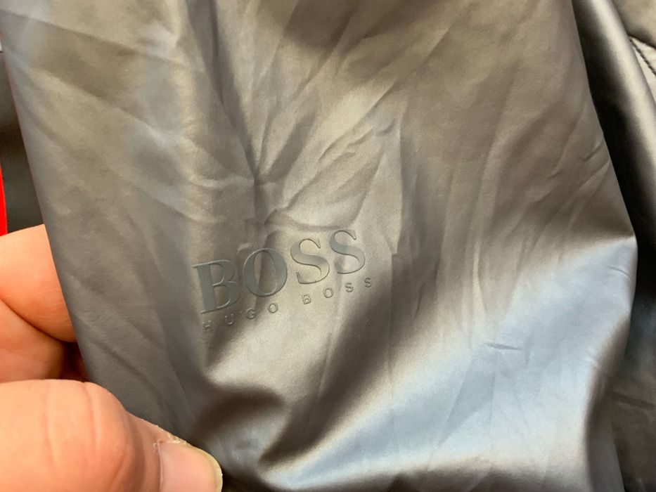 Hugo Boss-оригинално яке 54 хл
