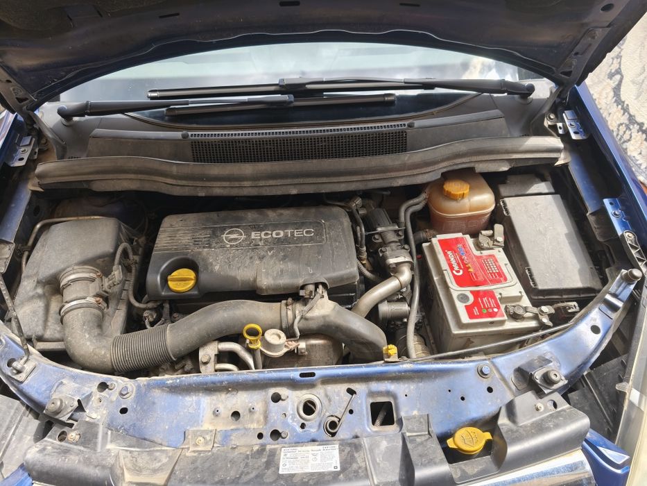 Opel Zafira B 2010 Disel