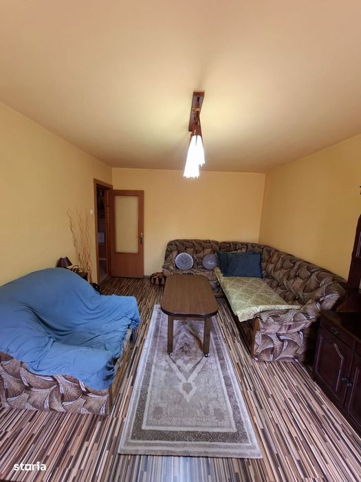 Apartament 3 camere decomandate, cu balcon ,zona Dacia ,centarala gaze
